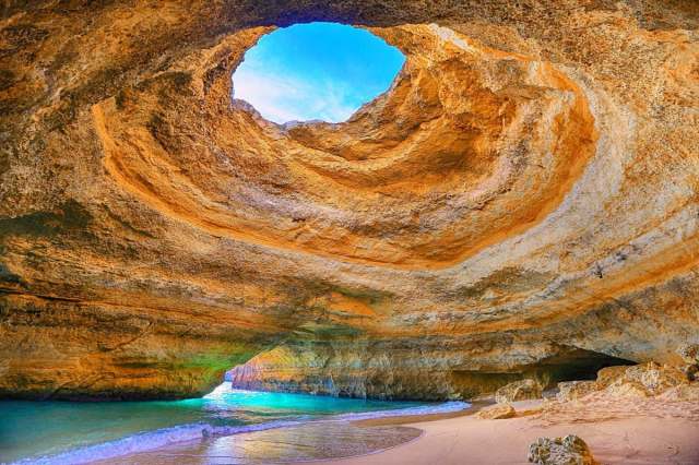Algar de Benagil